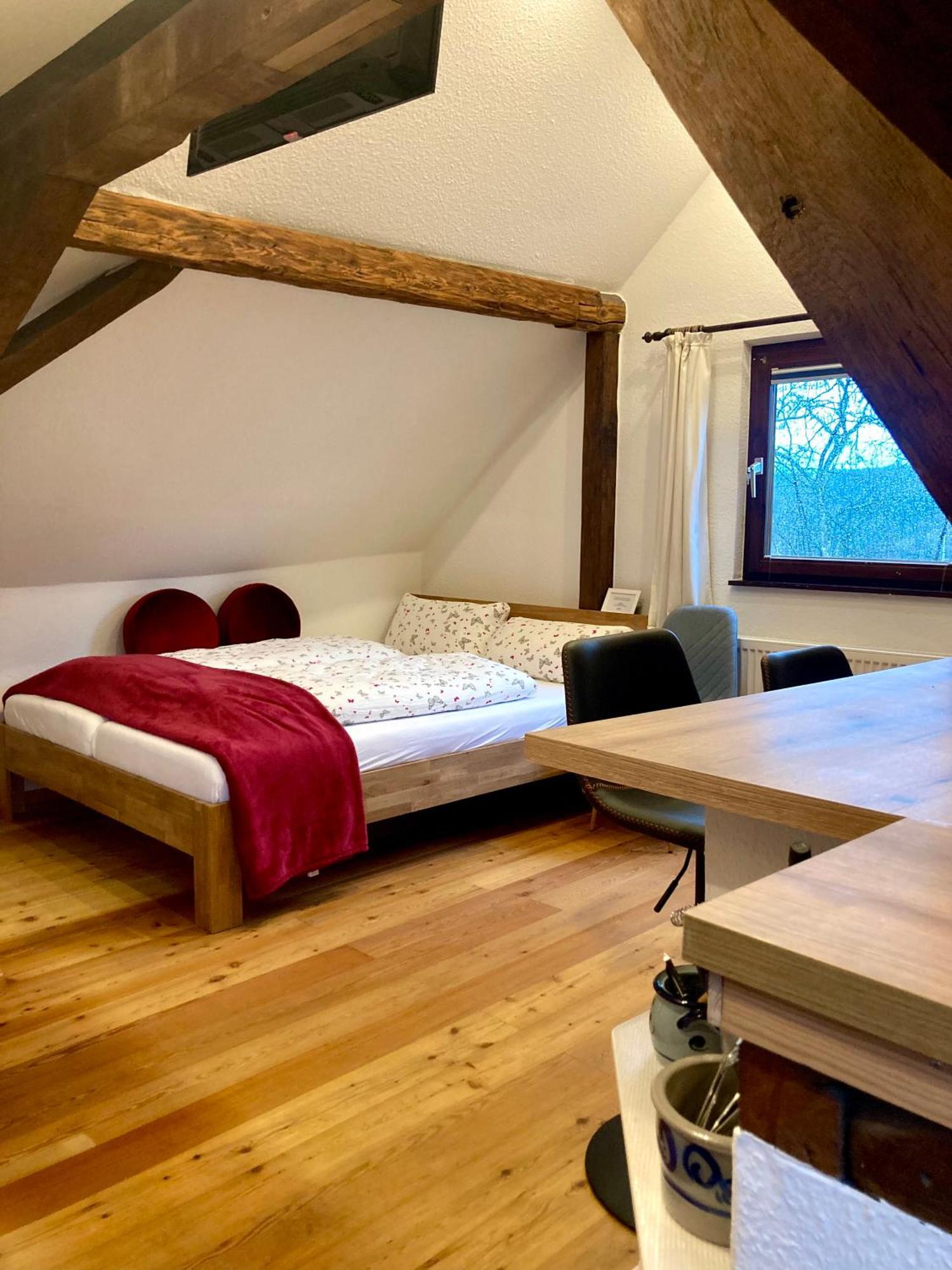 Turmstube Apartment Maring-Noviand Ngoại thất bức ảnh